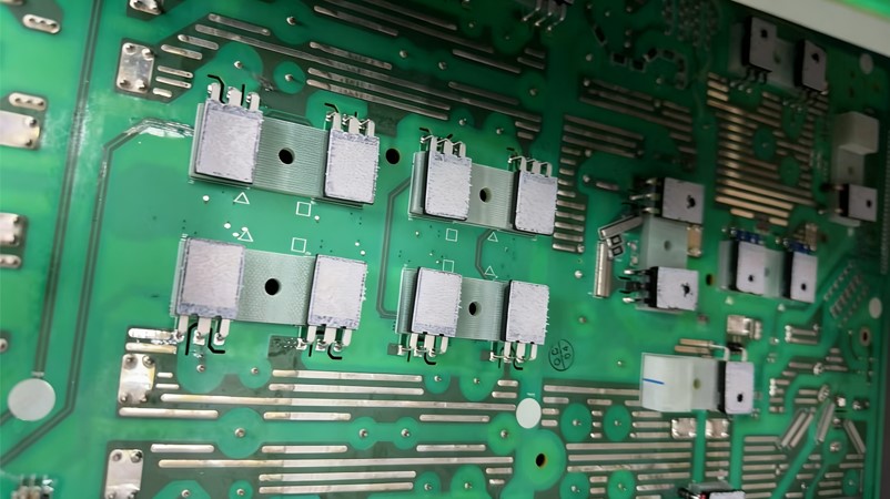 PCS模块内的导热硅脂应用